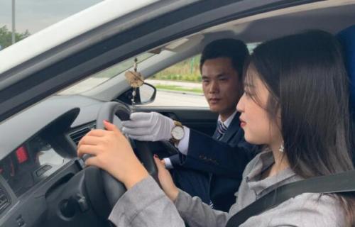 秦皇岛冯教练