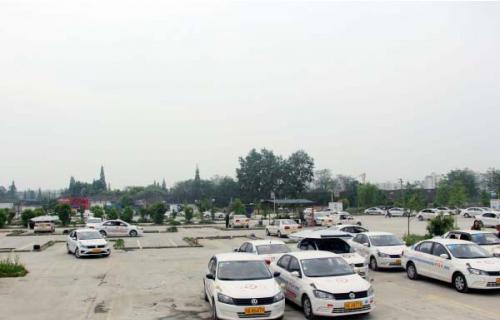 b1驾照多少钱报名费？