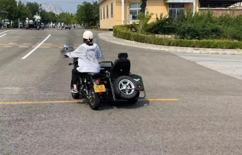 成都考摩托车驾照流程